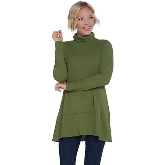 Joan Rivers Tops - NWOT - Women's Long Sleeve Jersey Knit Turtleneck